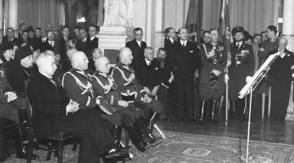  Akademia w Warszawie z okazji rocznicy rozstrzelania Szymona Konarskiego w lutym 1939 roku.  