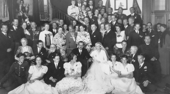  Ślub hrabiego Kazimierza Plater-Zyberka z hrabianką Ewą Grocholską w lipcu 1937 r.  