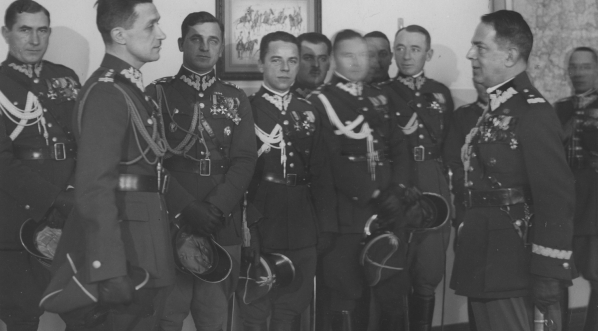  Pożegnanie gen. bryg. Janusza Gąsiorowskiego odchodzącego z Głównego Inspektoratu Sił Zbrojnych w grudniu 1931 r.  