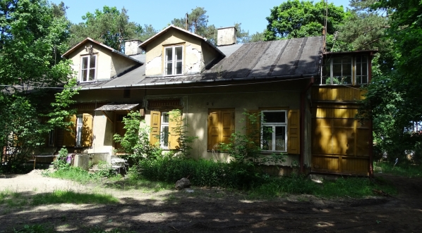  Drewniak - pierwszy dom rodziny Piłsudskich w Sulejówku.  