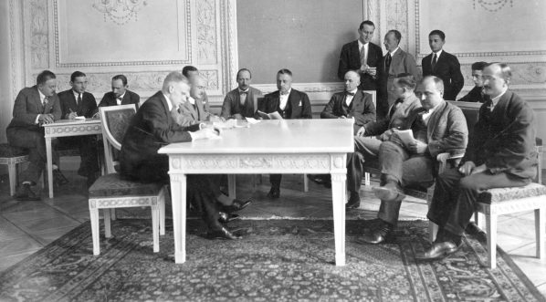  Konferencja prasowa na temat XII Międzynarodowego Kongresu Rolniczego w Warszawie w czerwcu 1925 r.  