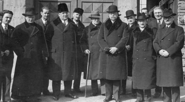 Wizyta rektorów wyższych uczelni na terenie II Domu Akademickiego im. Prezydenta Ignacego Mościckiego w Krakowie w 1932 r.  