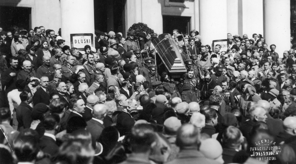  Pogrzeb dr Kazimierza Dłuskiego w Warszawie w 1930 r.  