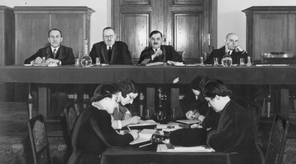  Walne zebranie akcjonariuszy Banku Polskiego w Warszawie w lutym 1937 r.  