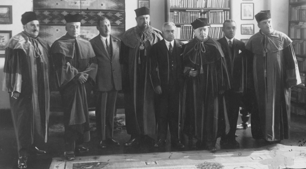  Zjazd naukowy w Zamościu z okazji 300. rocznicy śmierci Szymona Szymonowica we wrześniu 1929 r.  