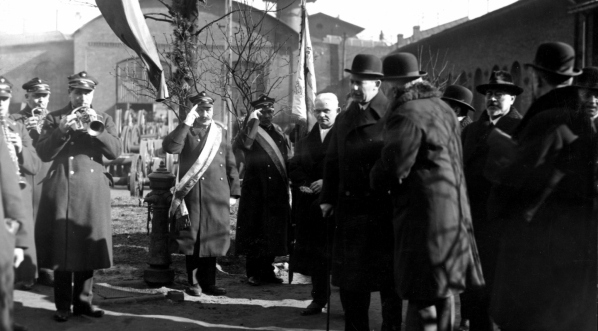  Wizyta ministra komunikacji inżyniera Pawła Romockiego w warsztatach kolejowych w Bydgoszczy w marcu 1928 r.  