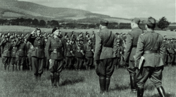  Wizytacja 1 Brygady Strzelców przez Władysława Sikorskiego w sierpniu 1940 r.  