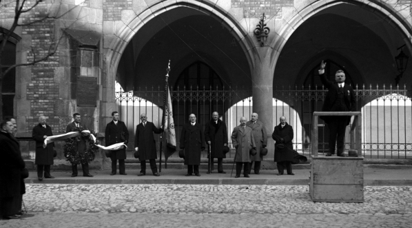  Obchody rocznicy wyzwolenia Krakowa spod władzy zaborczej 31 października 1918 r.  