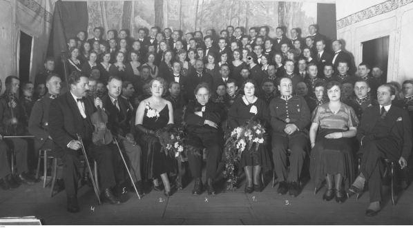  Uczystnicy koncertu kompozytorskiego Feliksa Nowowiejskiego w Lesznie,  8.02.1933 r.  