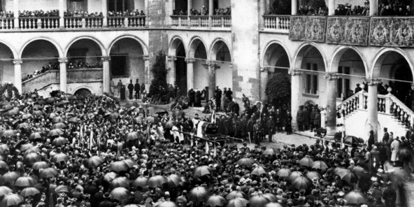 WIELBIŁ TO, CO UMRZEĆ NIE MOŻE