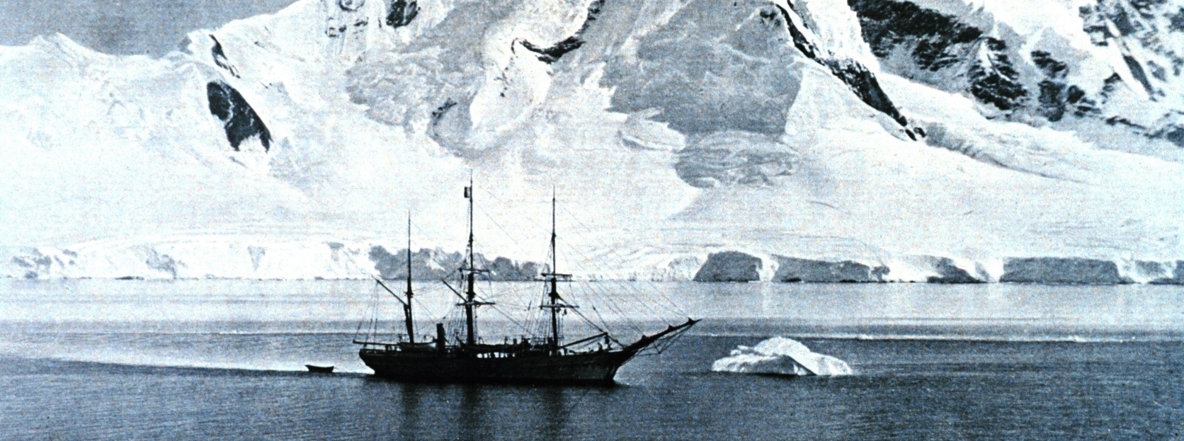 MA GÓRĘ, LODOWIEC I NUNATAK