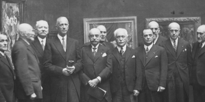 <%# $this->DataItem->marArticleFrom->title %