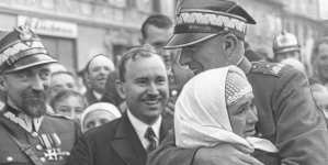 <%# $this->DataItem->marArticleFrom->title %