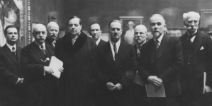 <%# $this->DataItem->marArticleFrom->title %