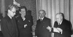 <%# $this->DataItem->marArticleFrom->title %