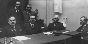 <%# $this->DataItem->marArticleFrom->title %