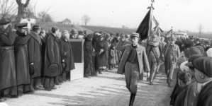 <%# $this->DataItem->marArticleFrom->title %