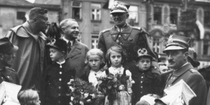 <%# $this->DataItem->marArticleFrom->title %