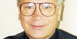 <%# $this->DataItem->marArticleFrom->title %