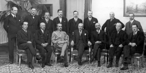 <%# $this->DataItem->marArticleFrom->title %