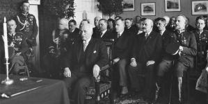 <%# $this->DataItem->marArticleFrom->title %