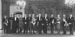 <%# $this->DataItem->marArticleFrom->title %