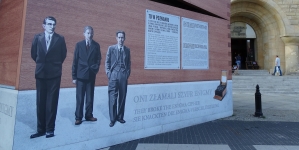 <%# $this->DataItem->marArticleFrom->title %