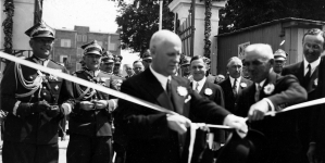 <%# $this->DataItem->marArticleFrom->title %