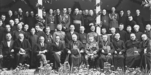 <%# $this->DataItem->marArticleFrom->title %