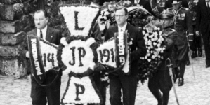 <%# $this->DataItem->marArticleFrom->title %