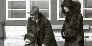 <%# $this->DataItem->marArticleFrom->title %