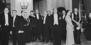 <%# $this->DataItem->marArticleFrom->title %