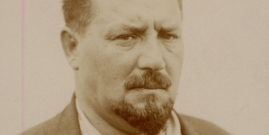 <%# $this->DataItem->marArticleFrom->title %