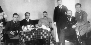 <%# $this->DataItem->marArticleFrom->title %