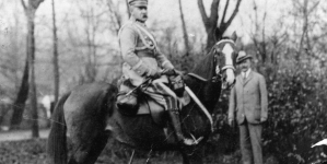 <%# $this->DataItem->marArticleFrom->title %