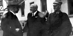 <%# $this->DataItem->marArticleFrom->title %