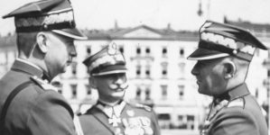 <%# $this->DataItem->marArticleFrom->title %