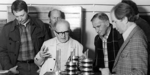 <%# $this->DataItem->marArticleFrom->title %