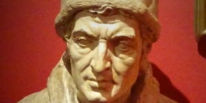 <%# $this->DataItem->marArticleFrom->title %