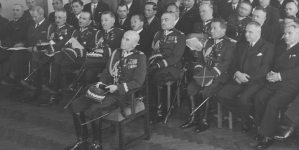 <%# $this->DataItem->marArticleFrom->title %