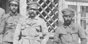 <%# $this->DataItem->marArticleFrom->title %