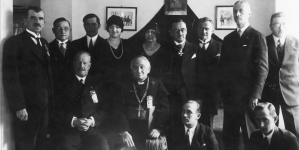 <%# $this->DataItem->marArticleFrom->title %