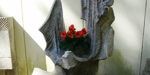 <%# $this->DataItem->marArticleFrom->title %