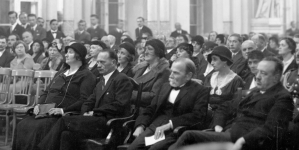 <%# $this->DataItem->marArticleFrom->title %