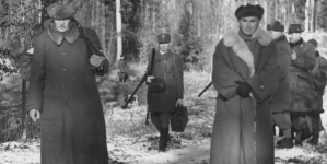 <%# $this->DataItem->marArticleFrom->title %