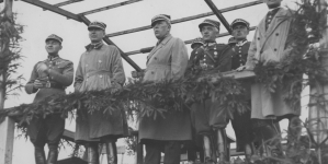 <%# $this->DataItem->marArticleFrom->title %