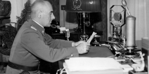 <%# $this->DataItem->marArticleFrom->title %