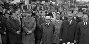 <%# $this->DataItem->marArticleFrom->title %