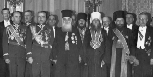 <%# $this->DataItem->marArticleFrom->title %