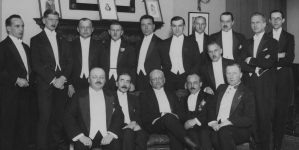 <%# $this->DataItem->marArticleFrom->title %